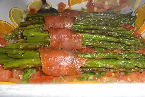 asparagus-with-smoked-salmon.jpg