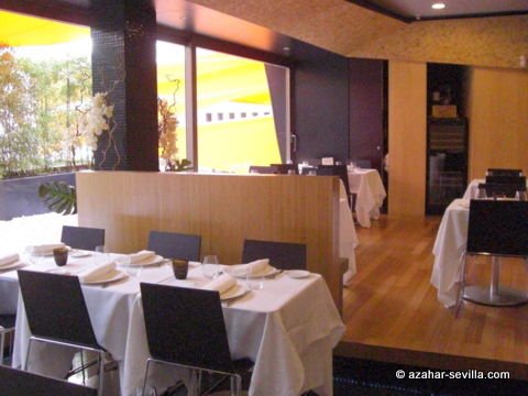 zelai diningroom