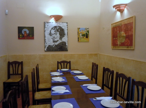 tarin dining room